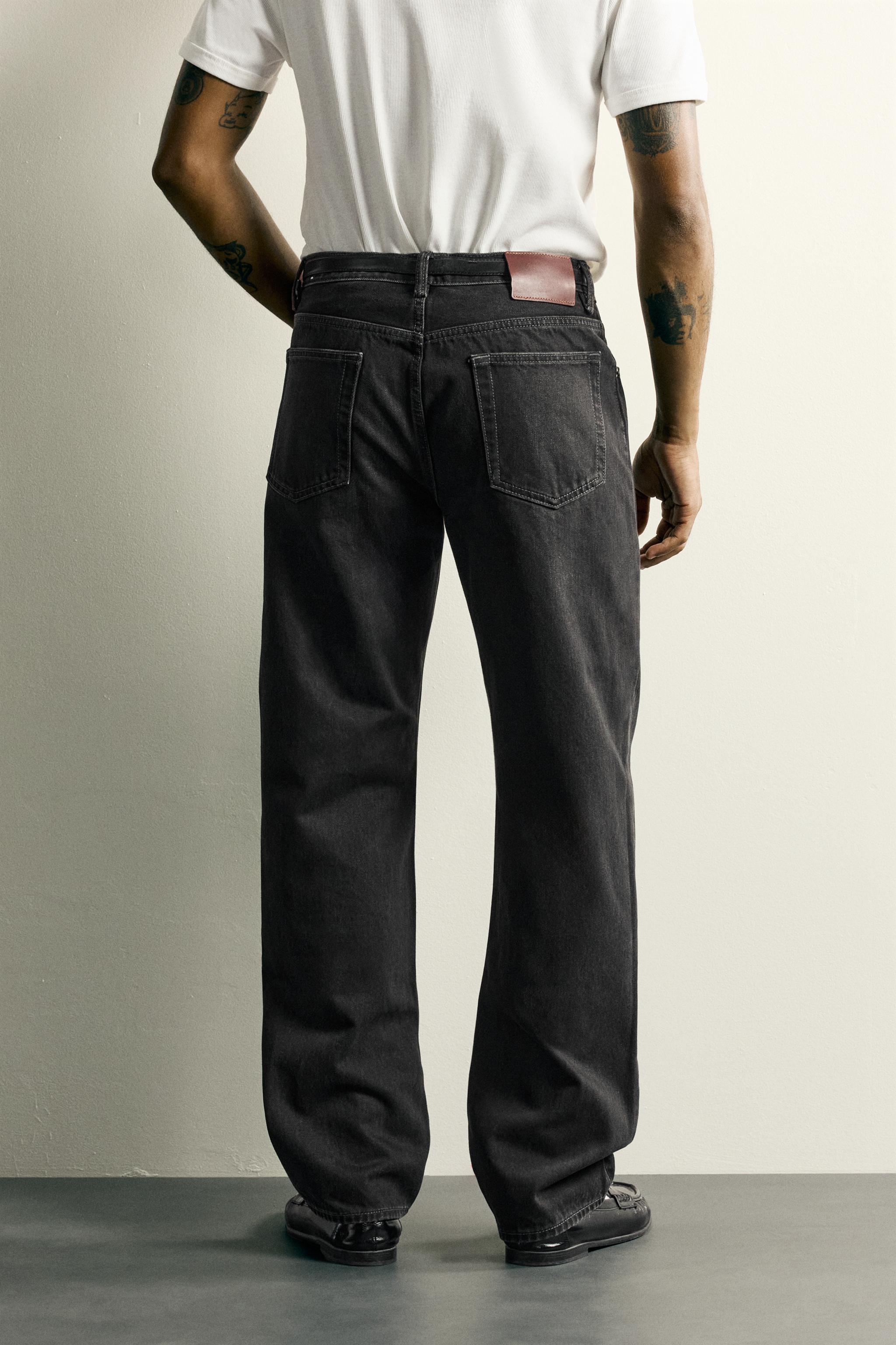 STRAIGHT FIT JEANS